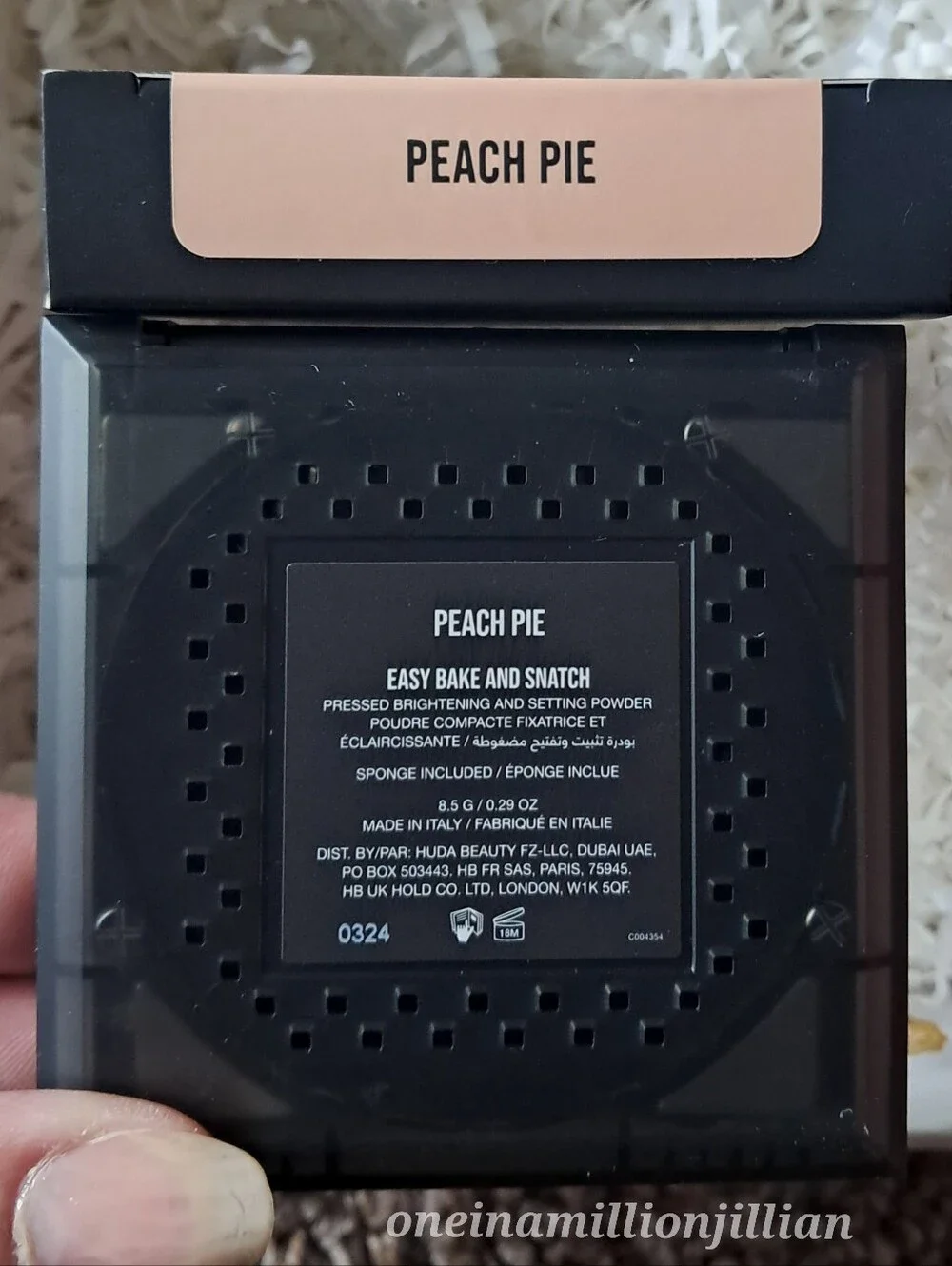 HUDA BEAUTY Easy Bake and Snatch Pressed Brightening & Setting Powder Peach Pie